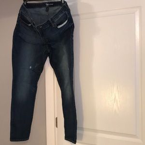 GAP size 16 legging style straight leg jean